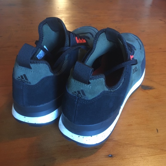 Five Ten Fivetennies hiking approach shoe - Picture 6 of 8